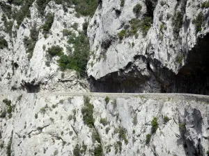 ガラマスの峡谷 - 渓谷の岩壁