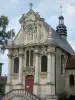ヌヴェール - サントマリー礼拝堂のバロック様式のファサード（ビジター修道院の痕跡）