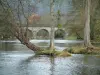 ノーマンスイス - Orne Valley：川、木々、そして橋