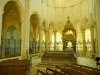 ポンティニー修道院 - 修道院の内部：聖エドムの聖歌隊と祭壇