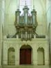 ポンティニー修道院 - 修道院の内部：オルガンとギャラリー