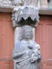 ヴィルヌーヴ教会-大司教 - 北のポータルの中央の柱に聖母と子供