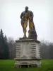 ヴォールヴィコント城 - 城の公園：ヘラクレスの像