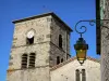 代赛盖 - 罗马式教会和墙壁灯笼的钟楼