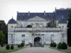 克莱尔沃城堡 - 城堡位于Scorbé-Clairvaux的国际象棋博物馆