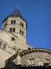 克莱蒙费朗 - 罗马式大教堂Notre-Dame-du-Port的钟楼和chevet