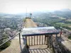 冠 - Donjon de Crest：位于塔顶的方向桌，可欣赏到Drôme山谷的全景