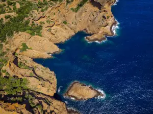 卡兰克斯国家公园 - 小溪的野生海岸