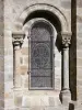卢瓦尔河畔沙马利埃 - 罗马式小修道院教会圣吉尔的窗口