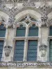 圣康坦 - 市政厅门面的细节
