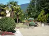 圣拉里苏朗 - 水疗和滑雪胜地：温泉公园（鲜花，灌木和树木）;在奥尔山谷