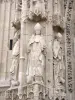圣里基耶 - 华丽的哥特式风格的Saint-Riquier修道院教堂的立面：雕像和雕塑