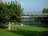 埃维昂莱班 - 温泉公园享有日内瓦湖的景致