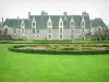 城堡Goulaine - 城堡，草坪和草坪