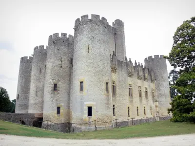 城堡Roquetaillade