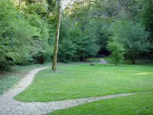 塞纳河的来源 - 塞纳河周围的园景公园