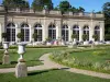 巴加泰尔公园 - Bagatelle公园的橘园和花坛，位于Bois de Boulogne的中心