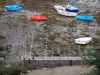 滨海圣布里阿克 - 翡翠海岸的海滨度假胜地：退潮的船只