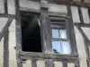 瑟丰德 - 一个半木料半灰泥的房子的窗口在村庄