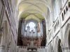 第戎 - 圣贝尼涅大教堂内部：风琴