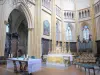 第戎 - 圣贝尼涅大教堂内部：唱诗班及其新古典主义高坛