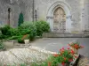 米格龙 - 圣洛朗教堂的门户及其绚丽的环境