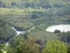 索姆河谷 - Vaux belvedere，Haute Somme山谷，池塘，水道，植被和树木的景色