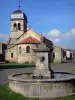 维伦纽夫 - 圣克劳德教堂和村庄喷泉