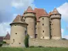 萨尔扎城堡 - 中世纪堡垒和它的强化教堂