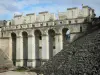费尔昂塔德努瓦 - Fère-en-Tardenois城堡的遗迹：五拱文艺复兴时期的画廊桥