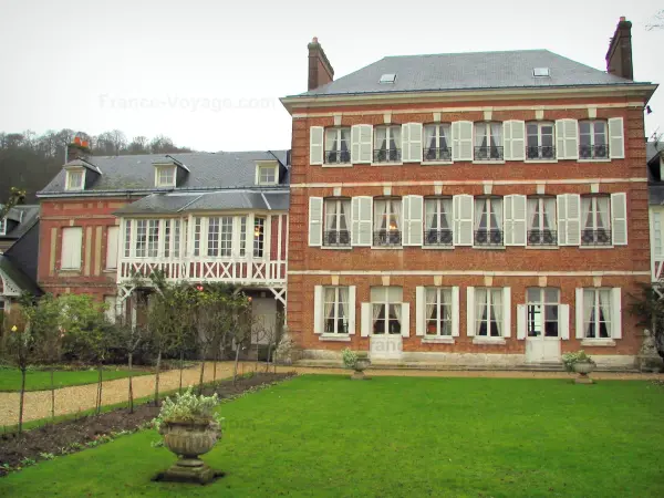 雨果博物馆在Villequier酒店 - 旅游、度假及周末游指南滨海塞纳省