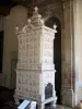香波堡城堡 - 城堡内部：瓷砖炉灶