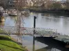 马恩河畔内伊 - 马恩河上的浮桥