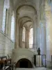 Abadia de Fleury - Abadia de Saint-Benoît-sur-Loire: interior da basílica românica (igreja da abadia)