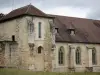 Abadia de Maubuisson - Antiga abadia cisterciense real, centro de arte contemporânea, na cidade de Saint-Ouen-l'Aumône