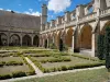 Abadia de Royaumont - Jardim do claustro
