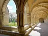 Abadia de Royaumont - Galeria do claustro