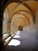 Abadia de Royaumont - Galeria do claustro