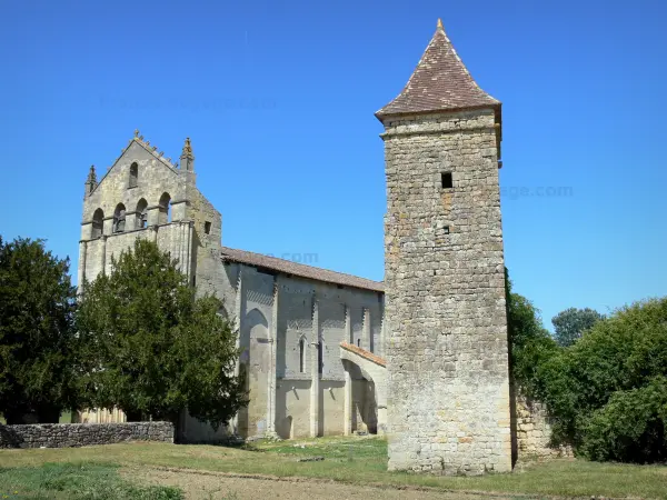 L'abbaye de Blasimon - Guide tourisme, vacances & week-end en Gironde