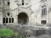 Abbaye de La Chaise-Dieu - Cloître gothique de l'abbaye bénédictine