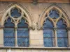 Abbaye de Cluny - Abbaye bénédictine : fenêtres gothiques de la façade du pape Gélase