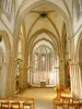 Abbaye de la Pierre-qui-Vire - Intérieur de l'église abbatiale : choeur