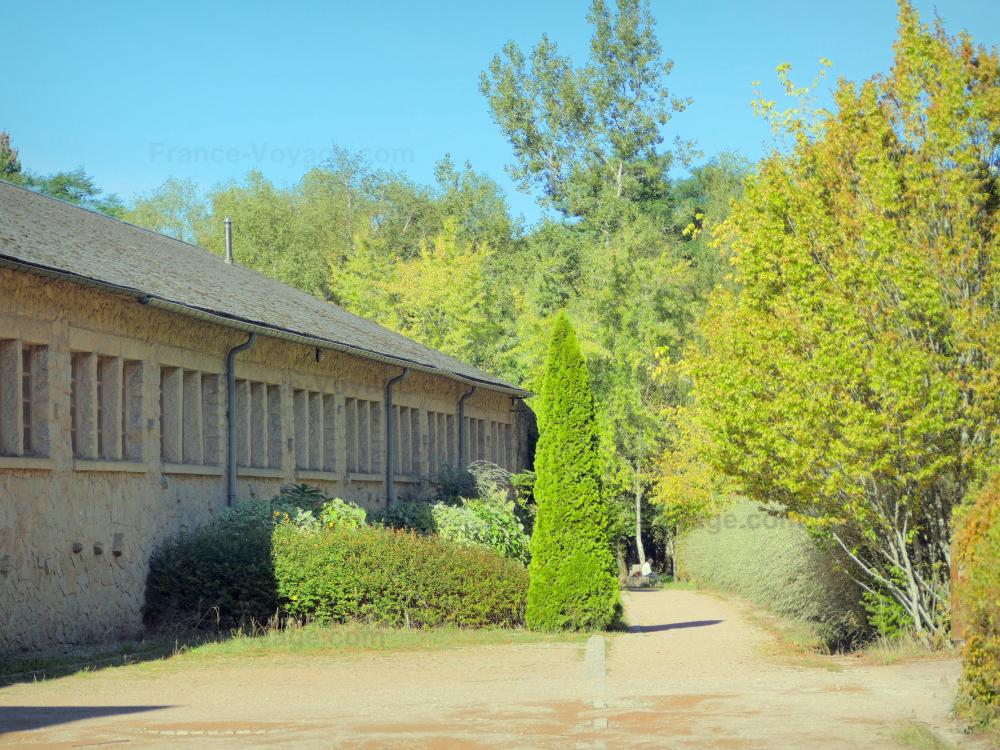 Photos Abbaye de la PierrequiVire 15 images de qualité en haute