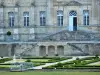 Abbaye royale de Celles-sur-Belle - Bâtiment conventuel et jardin à la française