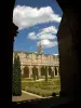 Abbaye de Royaumont - Jardin du cloître
