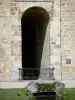 Abbaye de Royaumont - Canal traversant le bâtiment des latrines