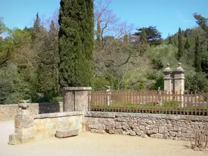 Abbazia di Fontfroide - Periferia verde della abbazia di Sainte-Marie de Fontfroide