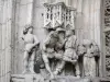 Abbeville - Facciata della chiesa di Saint-Vulfran statue tardo gotiche, sculture