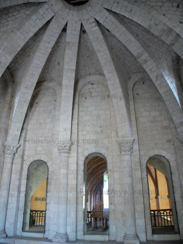 De abdij van Moissac - Abdij van Moissac: Abdij van Saint-Pierre de Moissac bovenzaal (kapel van Saint-Michel)
