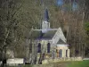 Abdij van Port-Royal des Champs - Oratorium in neogotische stijl, gelegen op de plaats van het koor van de voormalige abdijkerk, en bomen, in het Regionaal Natuurpark Haute Vallée de Chevreuse